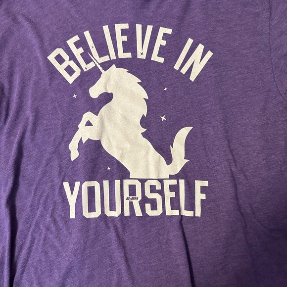 Purple G2OH “Believe in yourself” with unicorn design hooded pullover T-shirt - Picture 2 of 5